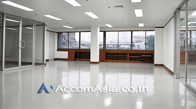 4  Office Space For Rent in Dusit ,Bangkok  at Thalang Building AA15889